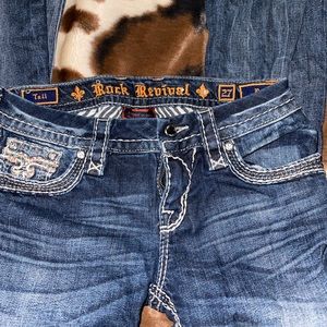 Rock Revival size 27